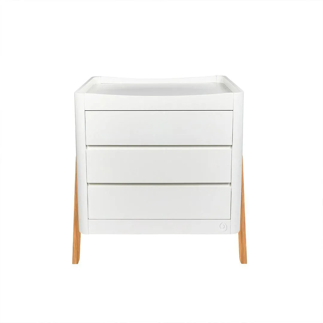 Gaia Baby Hera 'Studio Edit" Two Piece Set (Cot & Dresser) - White / Oak