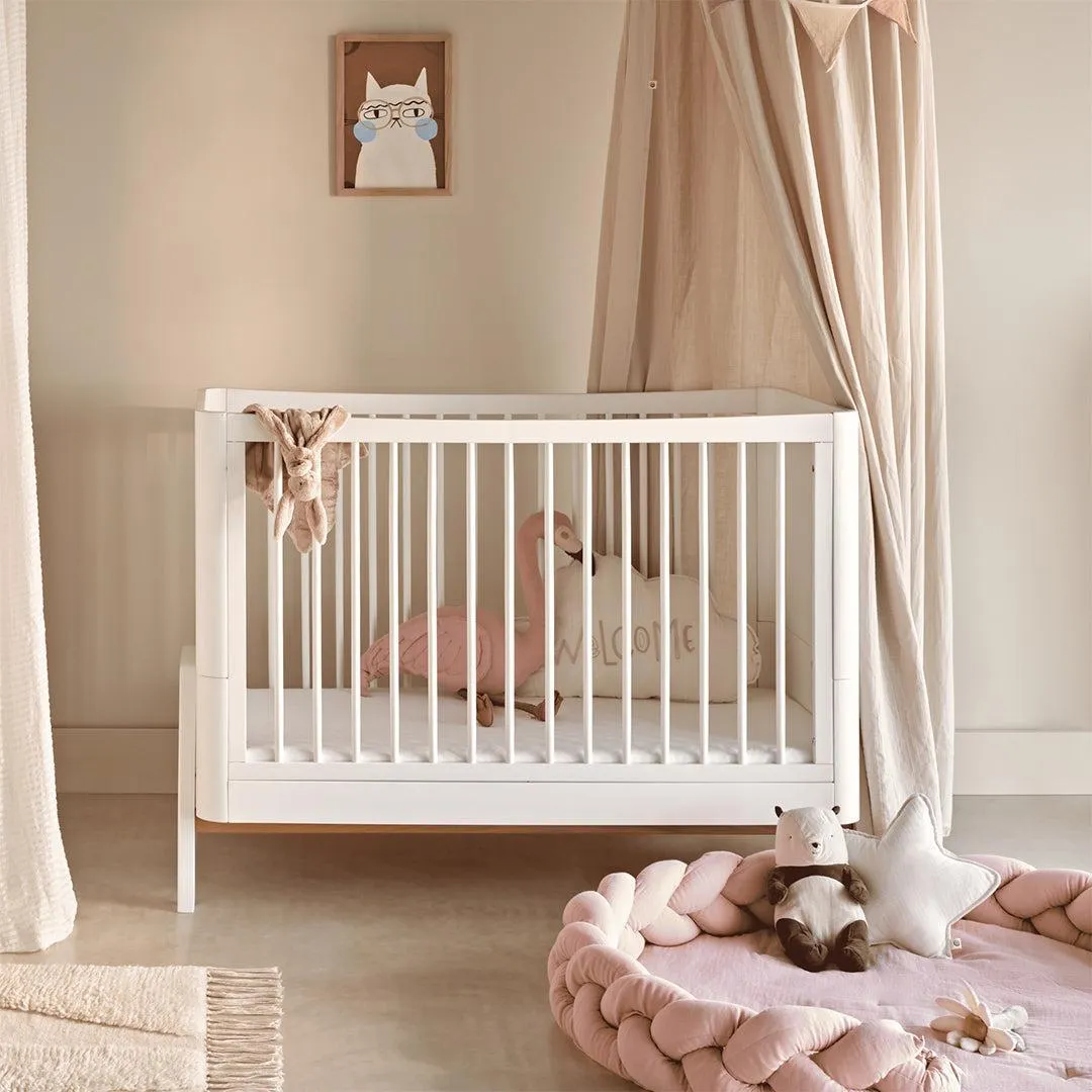 Gaia Baby Hera 'Studio Edit" Two Piece Set (Cot & Dresser) - White