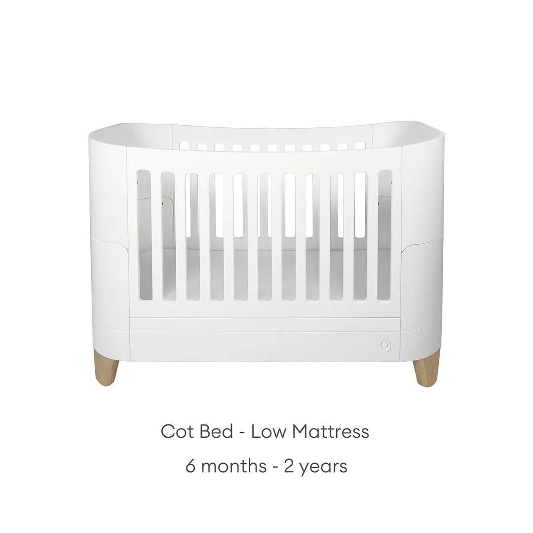 Gaia Baby Serena Cot Bed   Bedside Crib Set- Includes Bedside (Incl Bedside mattress), Cot Bed and Dresser - White / Natural