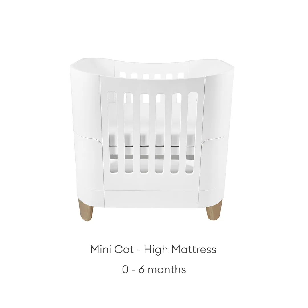 Gaia Baby Serena Mini Cot and Dresser Set - White / Natural