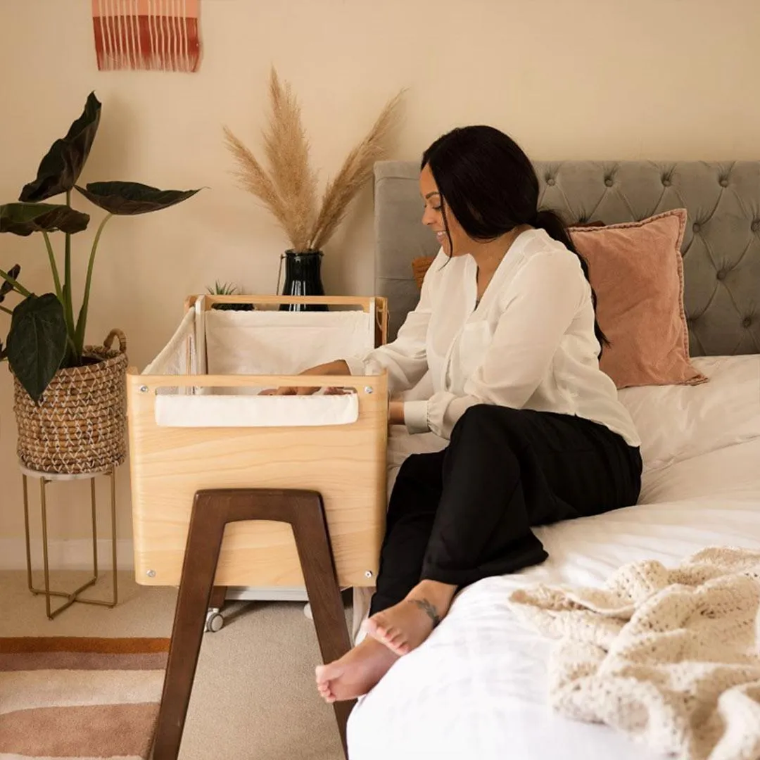 Gaia Hera Bedside Crib - Natural/Walnut