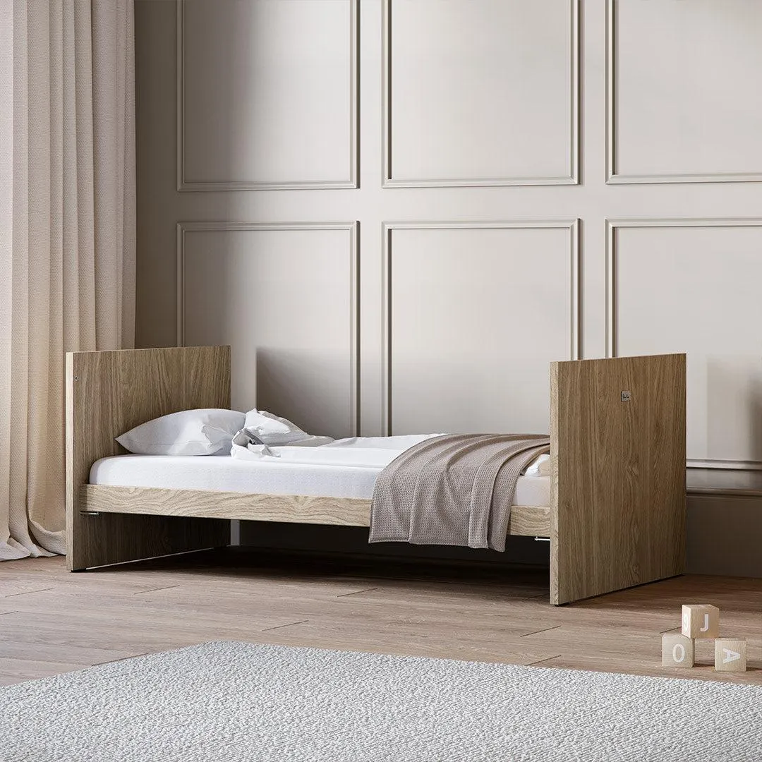 Silver Cross Geneva Cot Bed - Oak