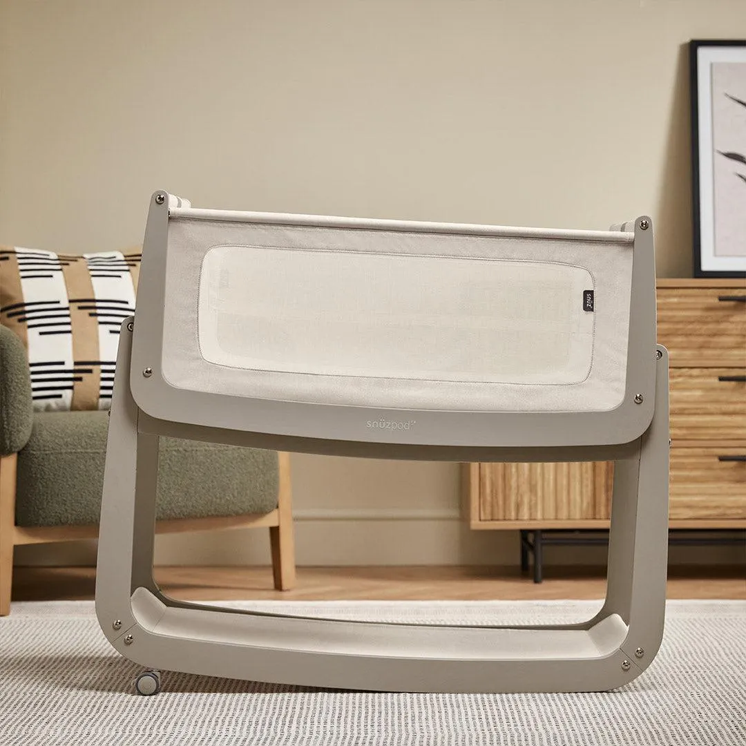SnuzPod 5 Bedside Crib - Pebble