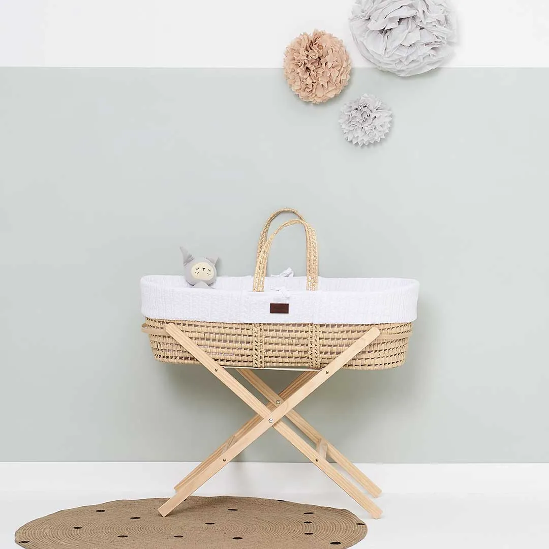 The Little Green Sheep Organic Knitted Moses Basket & Mattress - White
