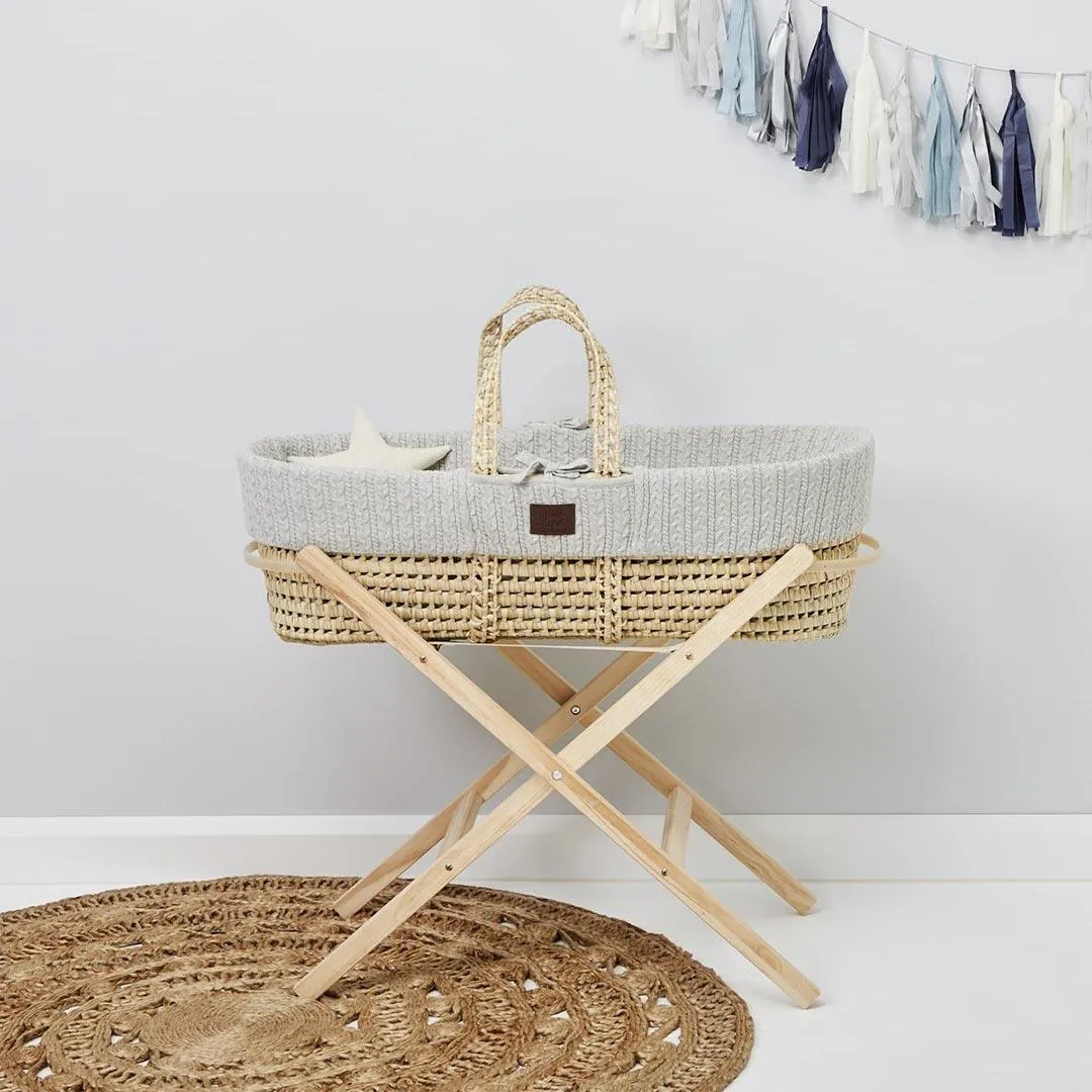 The Little Green Sheep Organic Knitted Moses Basket   Stand Bundle