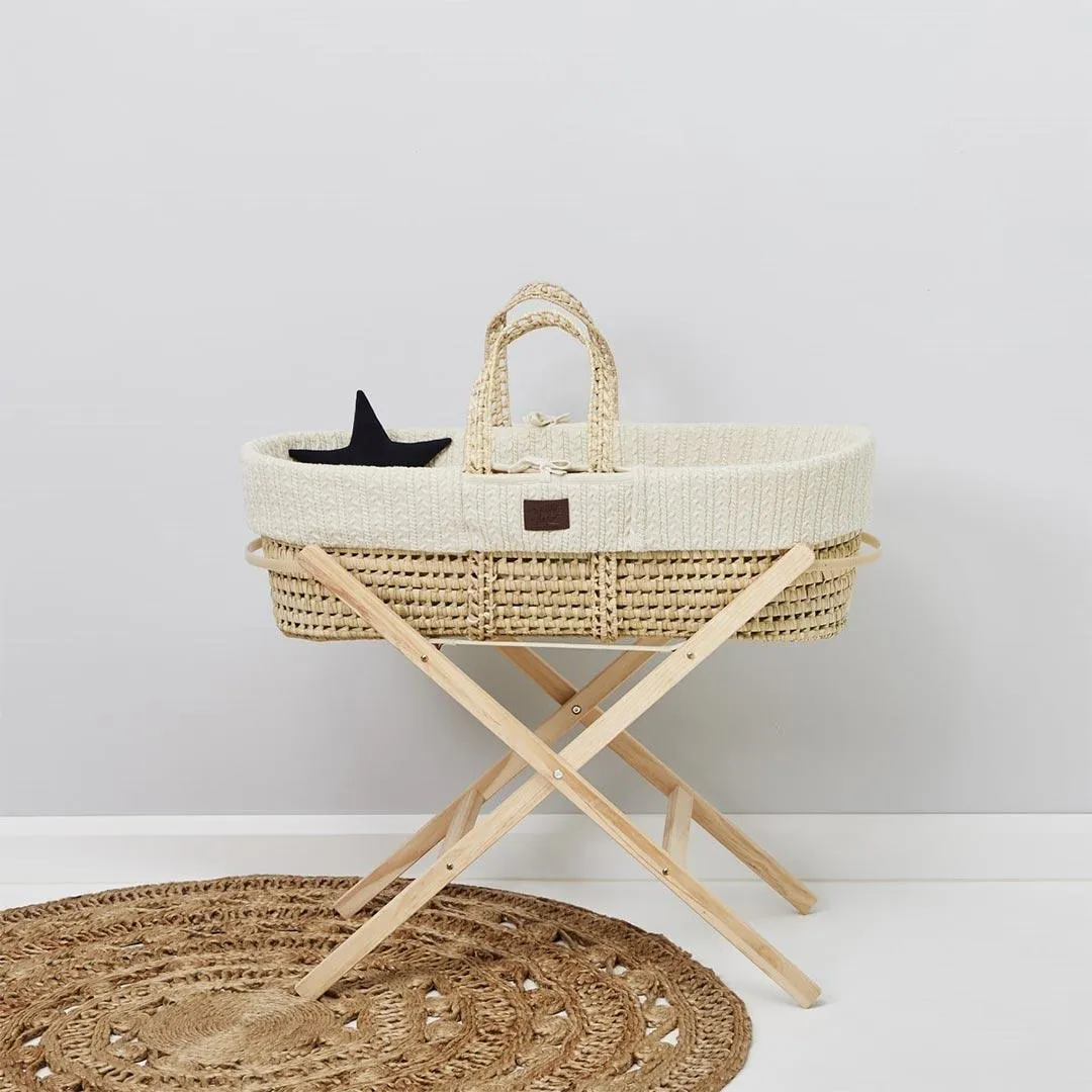 The Little Green Sheep Organic Knitted Moses Basket   Stand Bundle