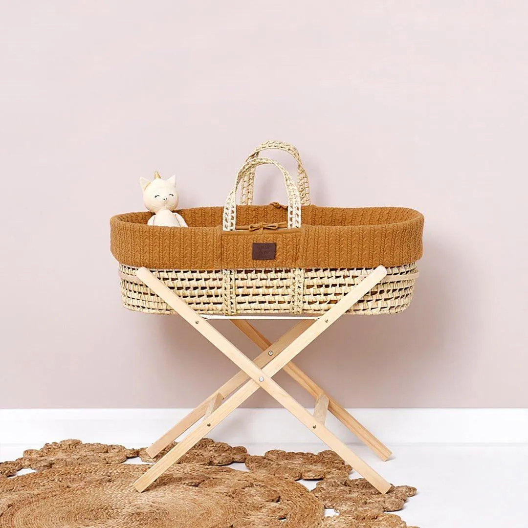 The Little Green Sheep Organic Knitted Moses Basket   Stand Bundle