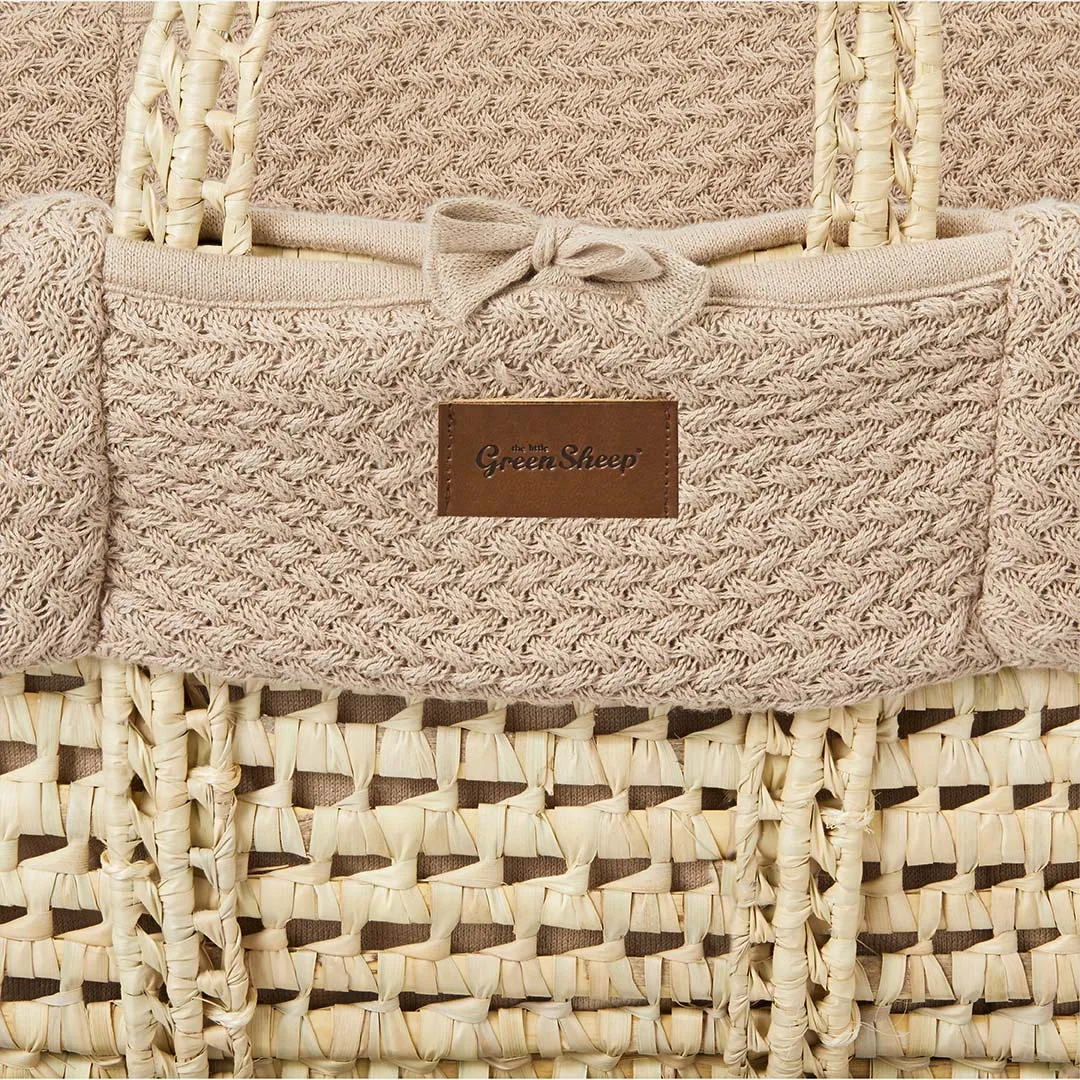 The Little Green Sheep Organic Wheat Knit Moses Basket   Mattress - Truffle