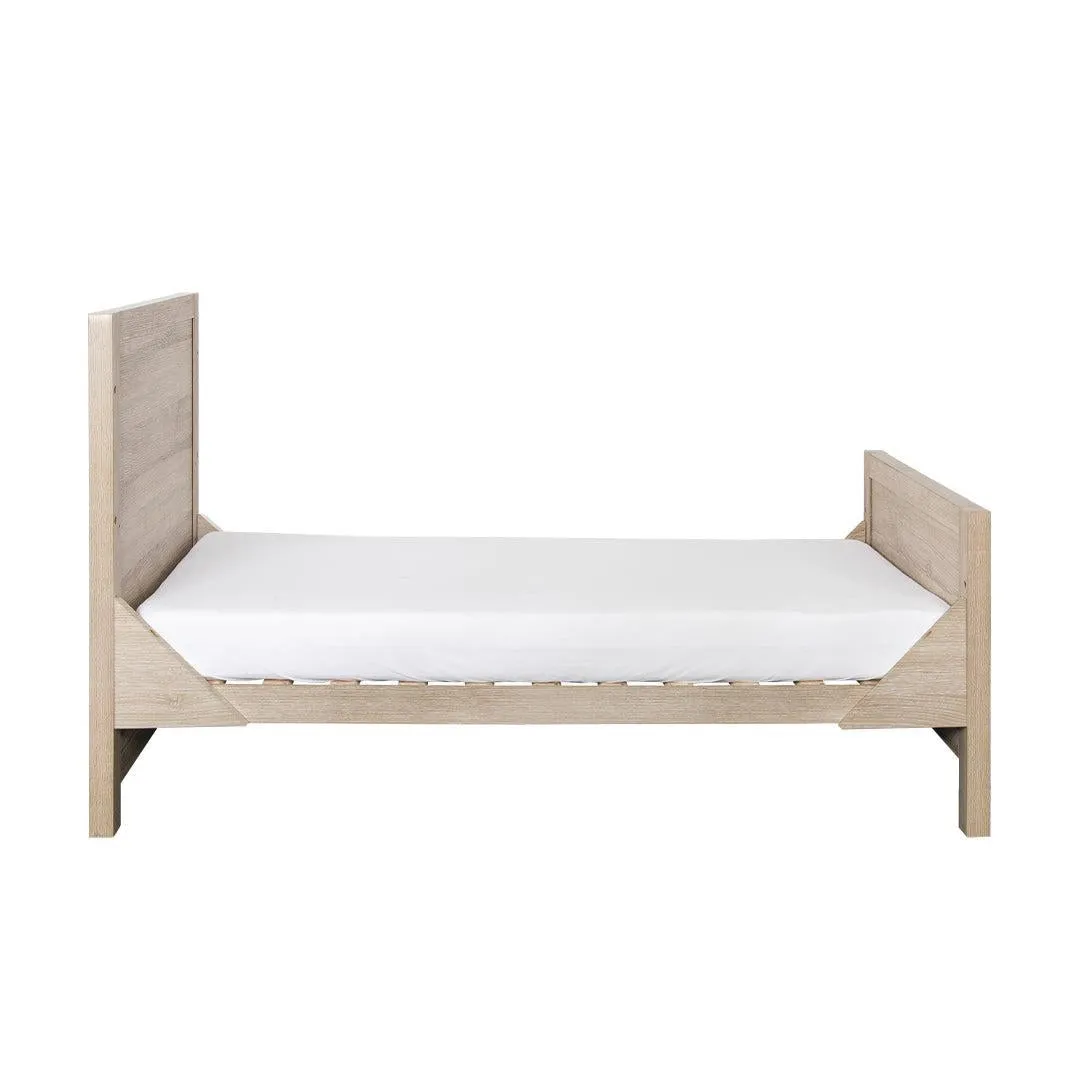 Tutti Bambini Modena 3 in 1 Cot Bed - Oak